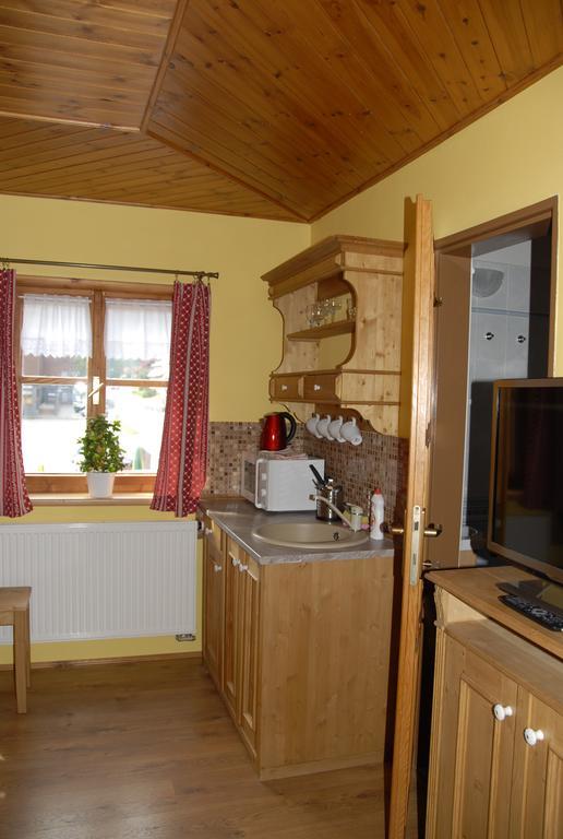 Pension Cortina Pec pod Sněžkou Zimmer foto